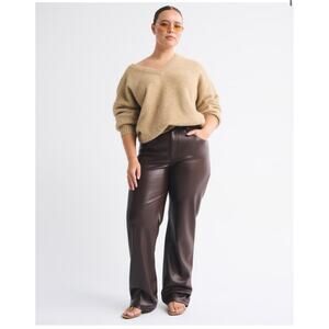 Abercrombie & Fitch The ‘90s Straight Ultra High Rise Vegan Leather Pants size 4